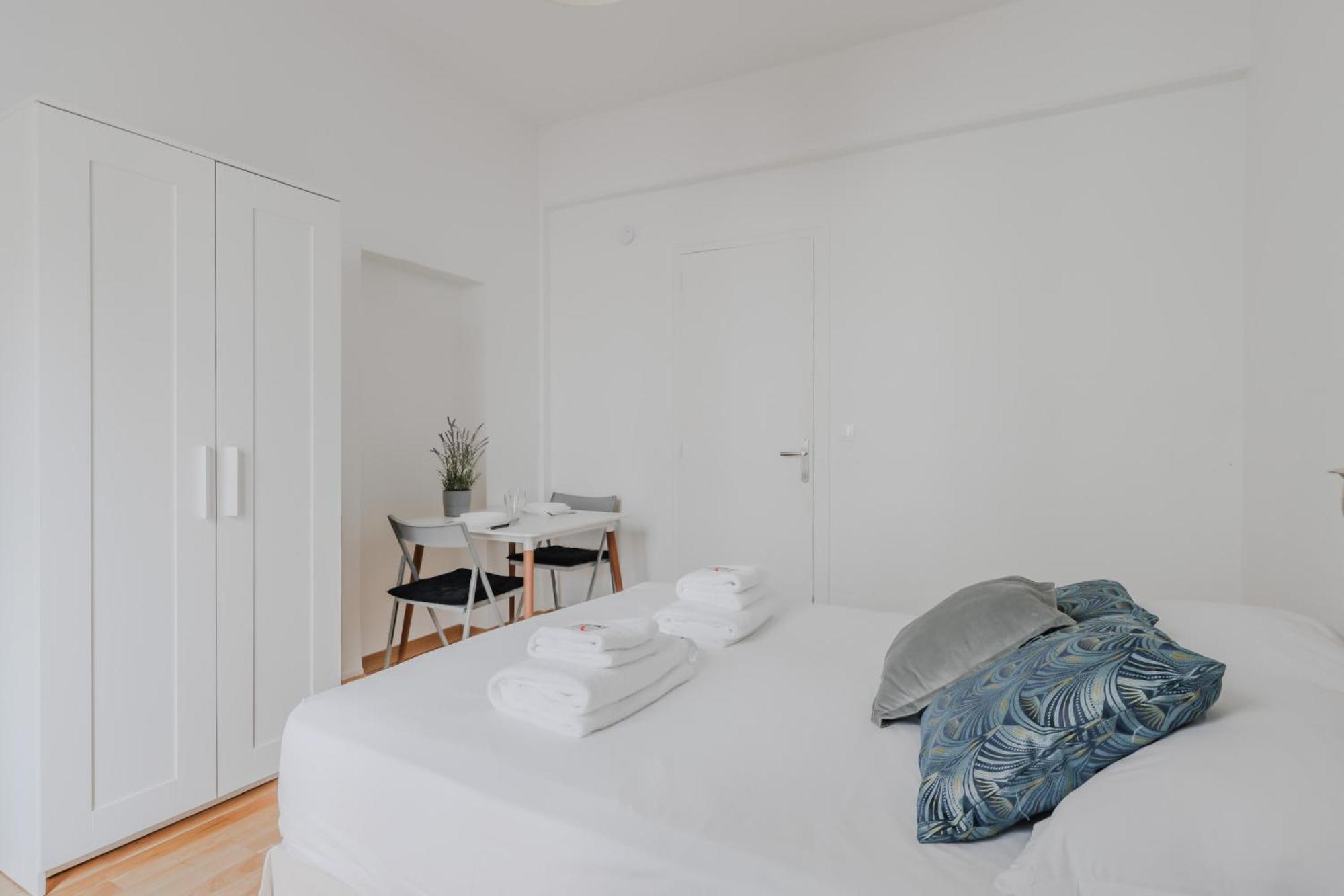 Joli Studio Pour 2 Personnes - Levallois-Perret Eksteriør bilde